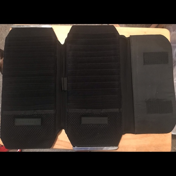 Hummer | Accessories | Hummer 24 Cd Pen Holder 22 Obo | Poshmark